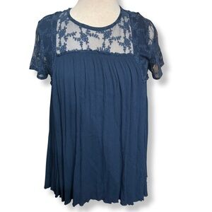 💙 Altar’d State Lace Blouse | Size M 💙